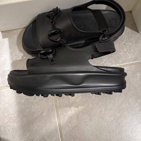 Women Womens Gucci Interlocking G Platform Sandals